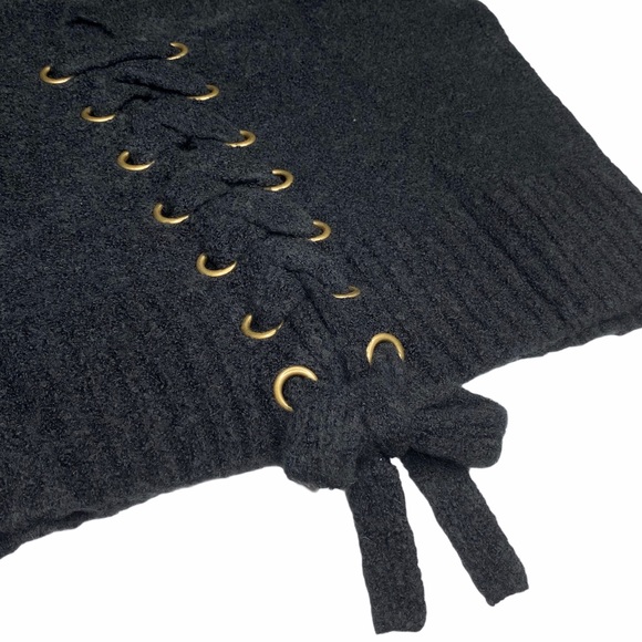 new Lovers + Friends ❤︎ Lovely Lines Knit Back Lace Up Sweater ❤︎ Night Black ❤︎ - Picture 8 of 16